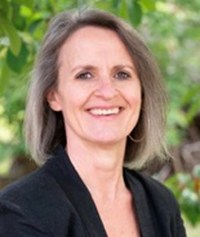 Dr. Tracey Jonesová